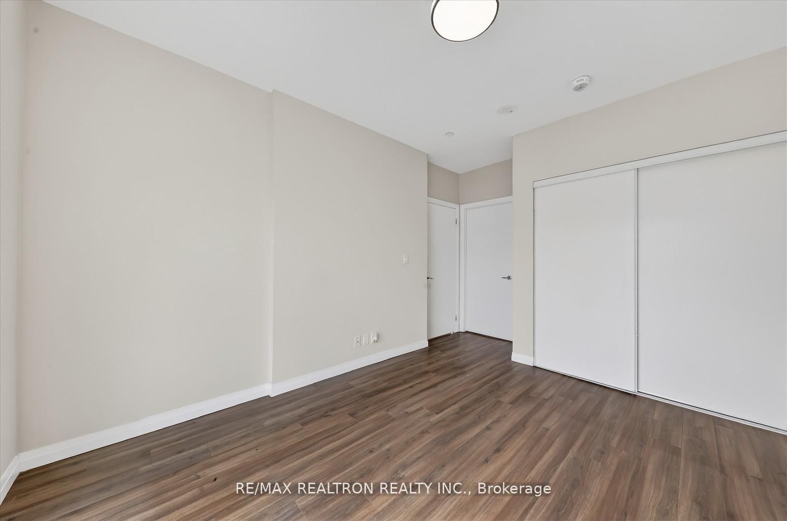 2152 Lawrence Avenue E, Unit PH08 - Photo 22