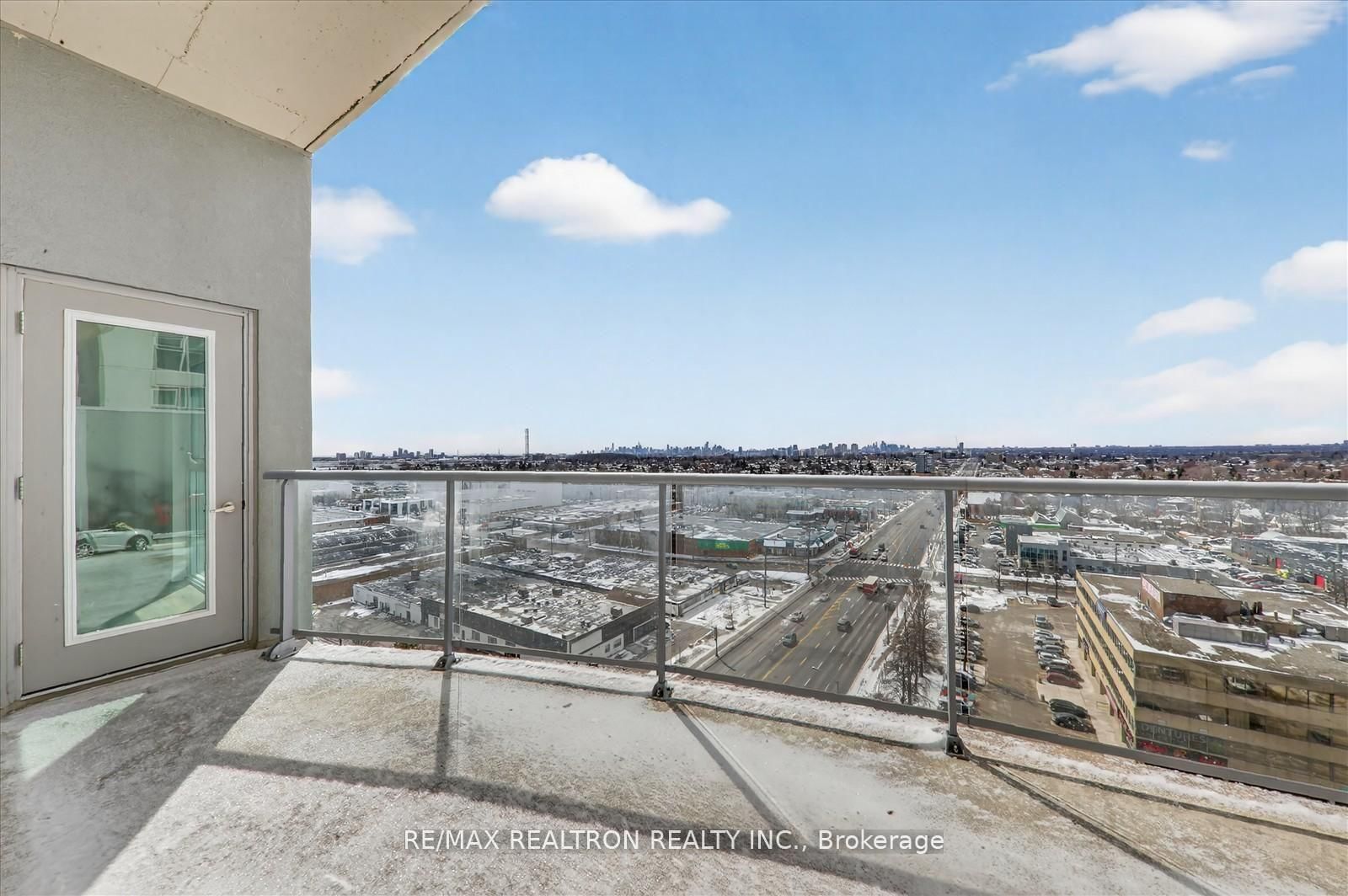 2152 Lawrence Avenue E, Unit PH08 - Photo 6