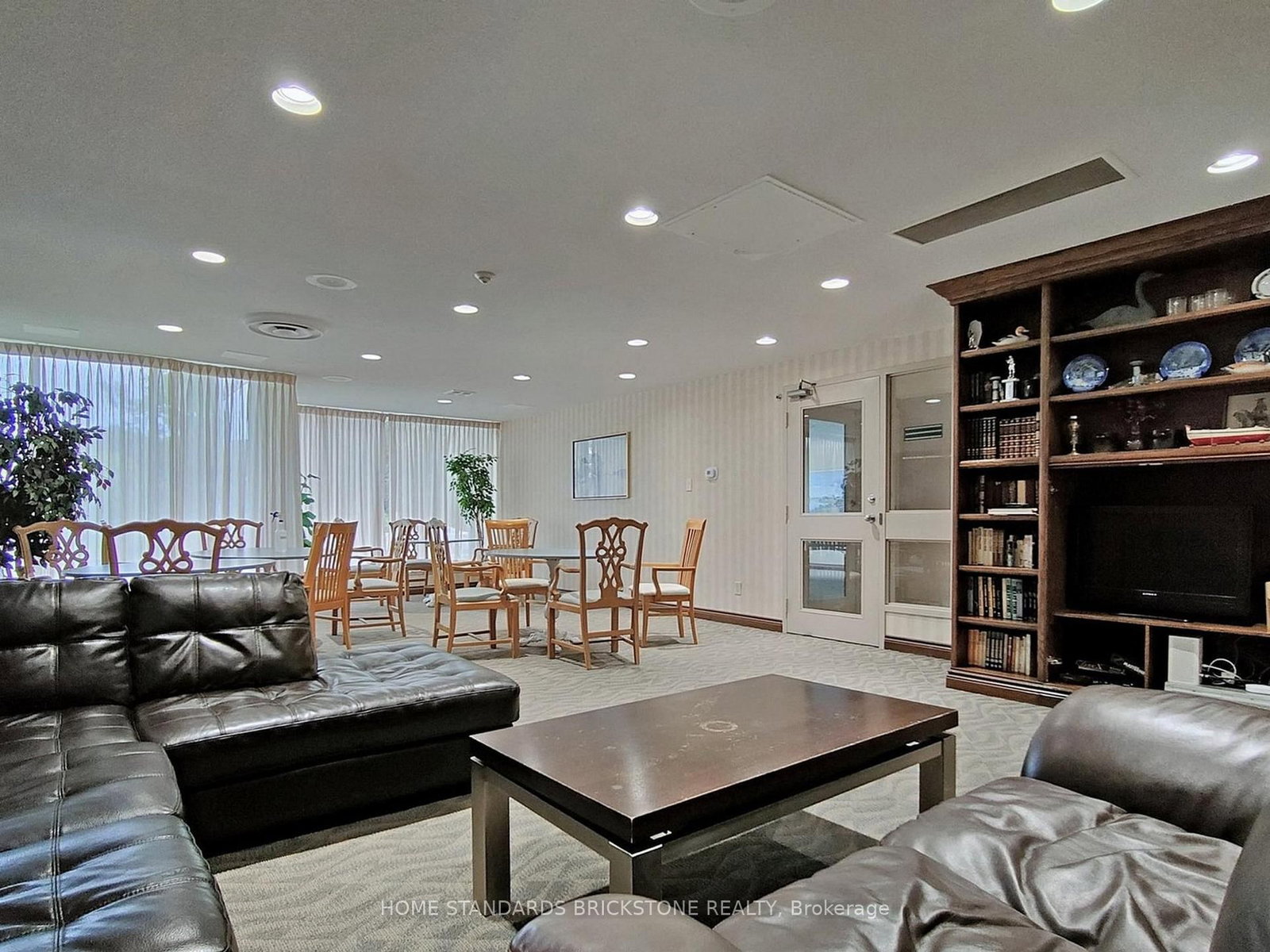 30 Thunder Grove, Unit 1705 - Photo 31