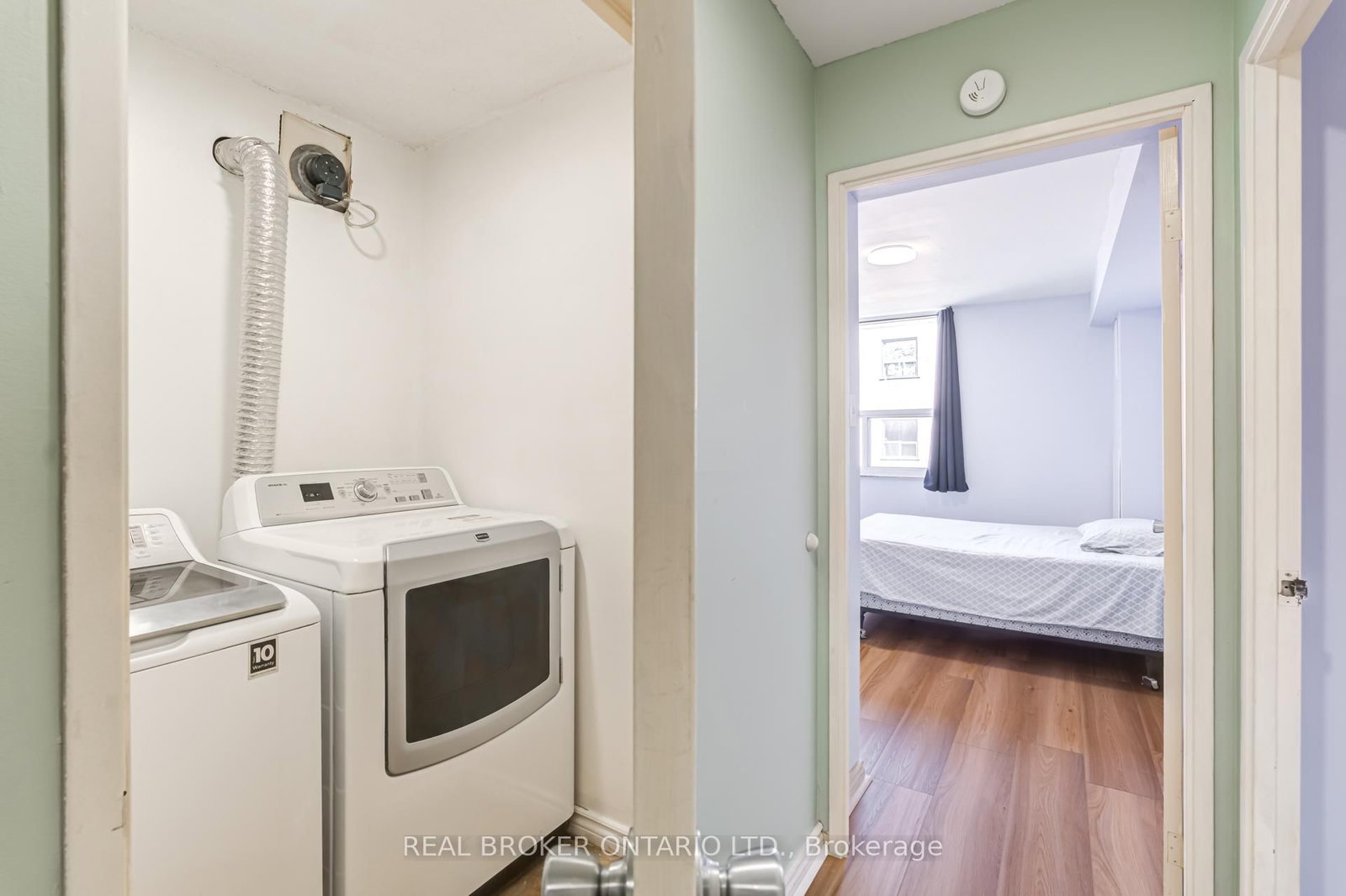 4060 Lawrence Avenue E, Unit 402 - Photo 21
