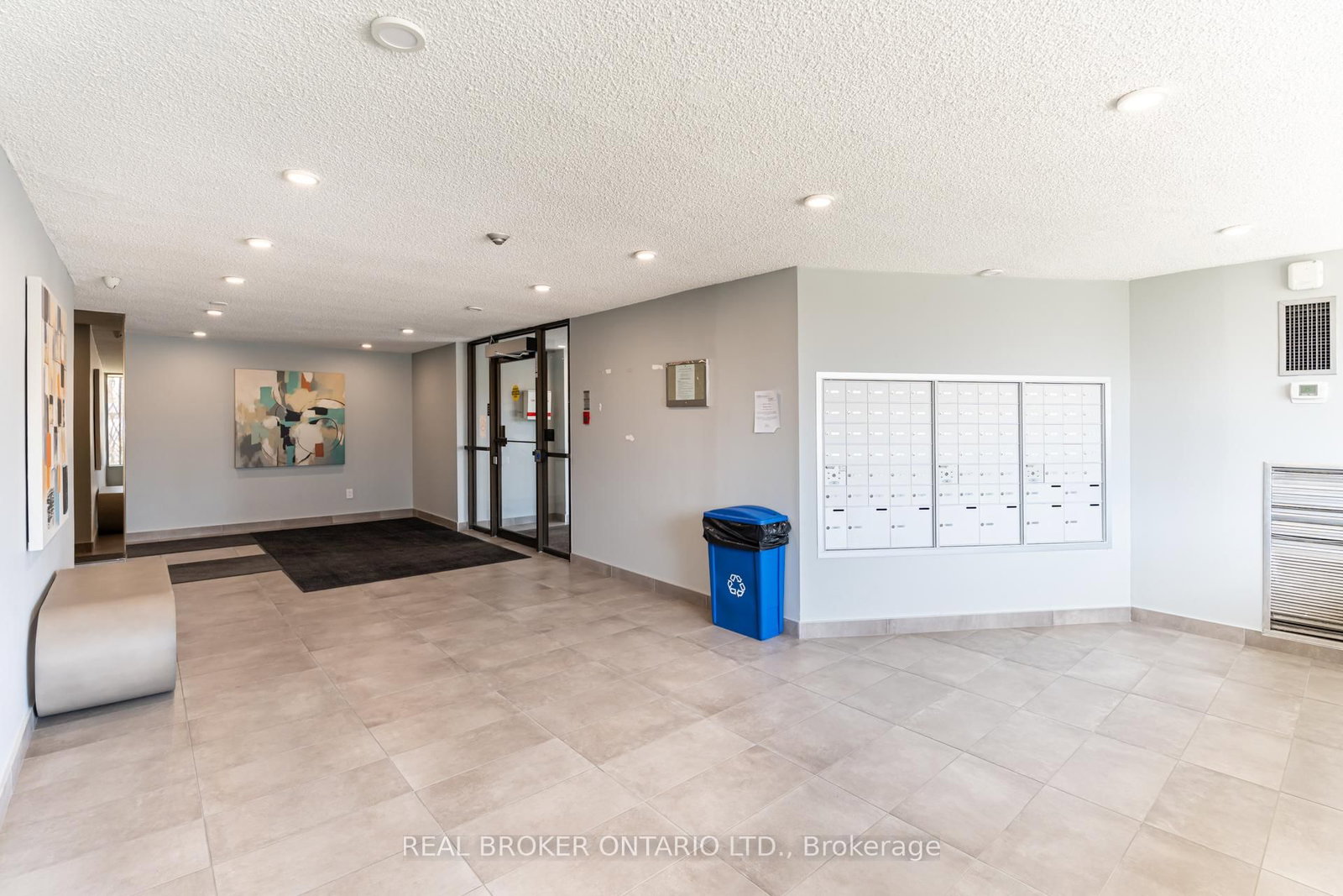 4060 Lawrence Avenue E, Unit 402 - Photo 3
