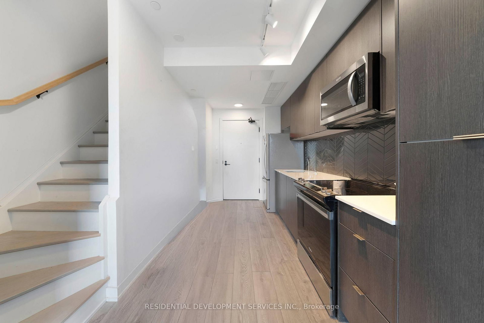 1608 Charles Street, Unit 185 - Photo 15