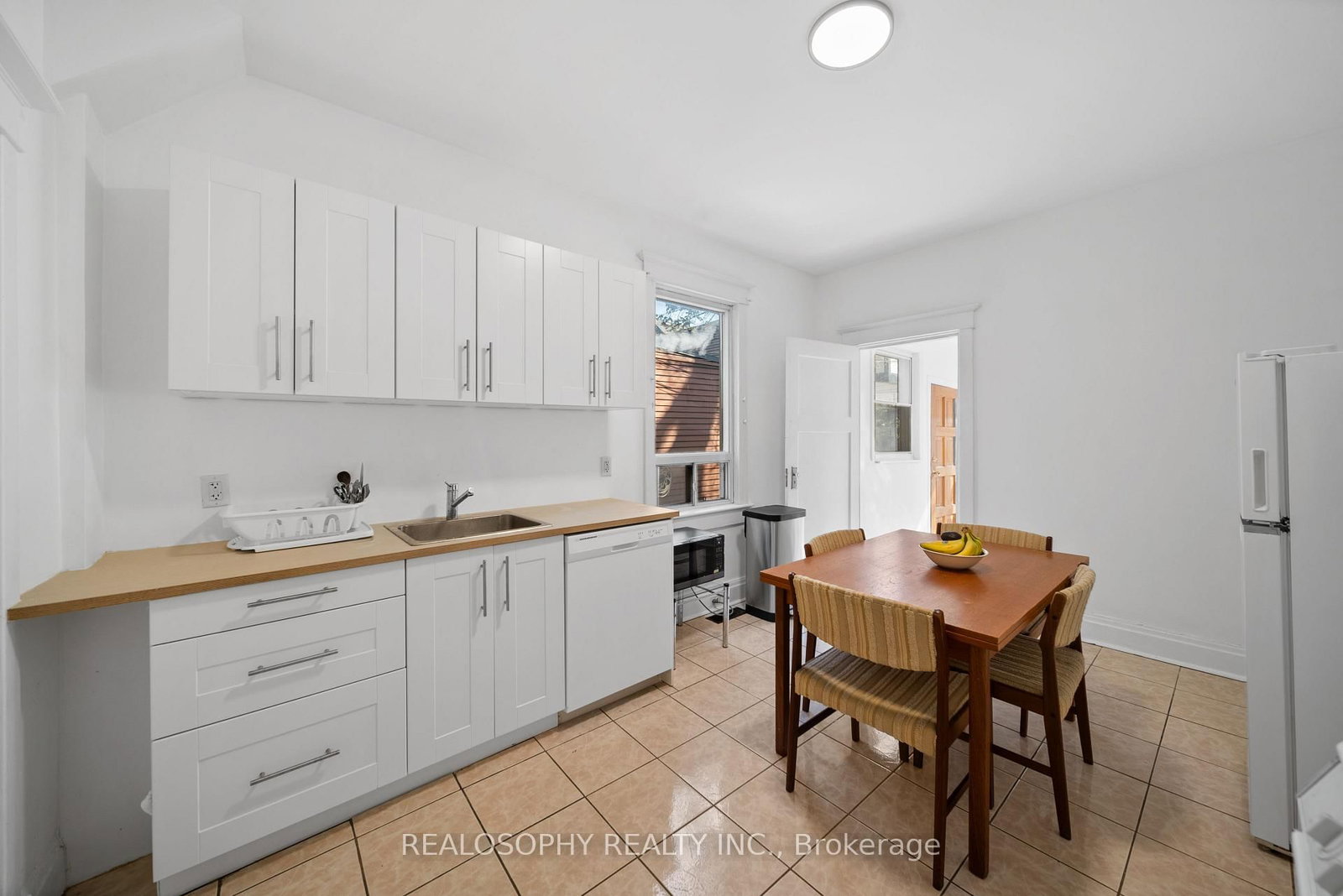 865 Pape Avenue, Toronto, ON, photo 4