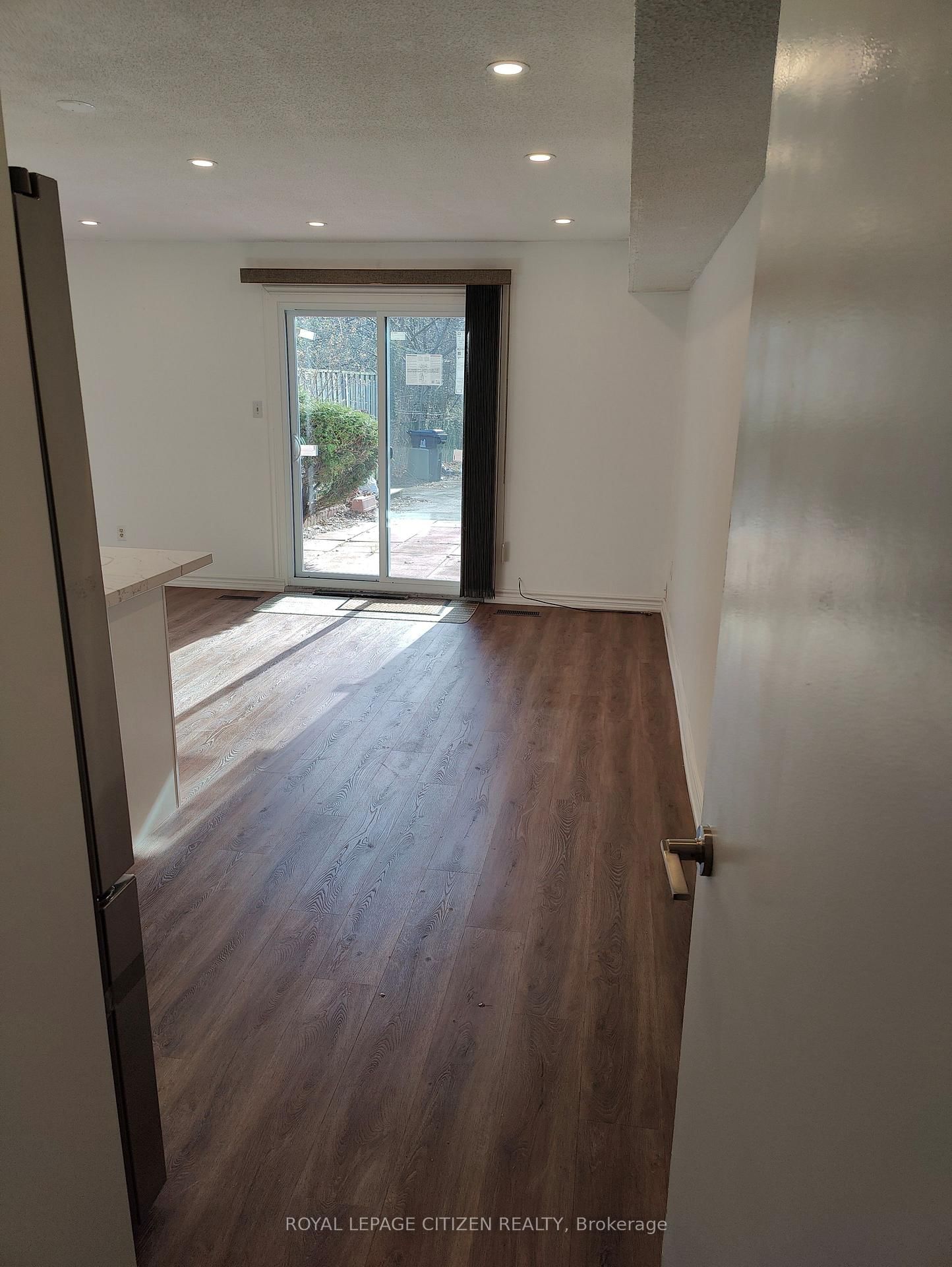 594A Birchmount Road, Unit Lower - Photo 7