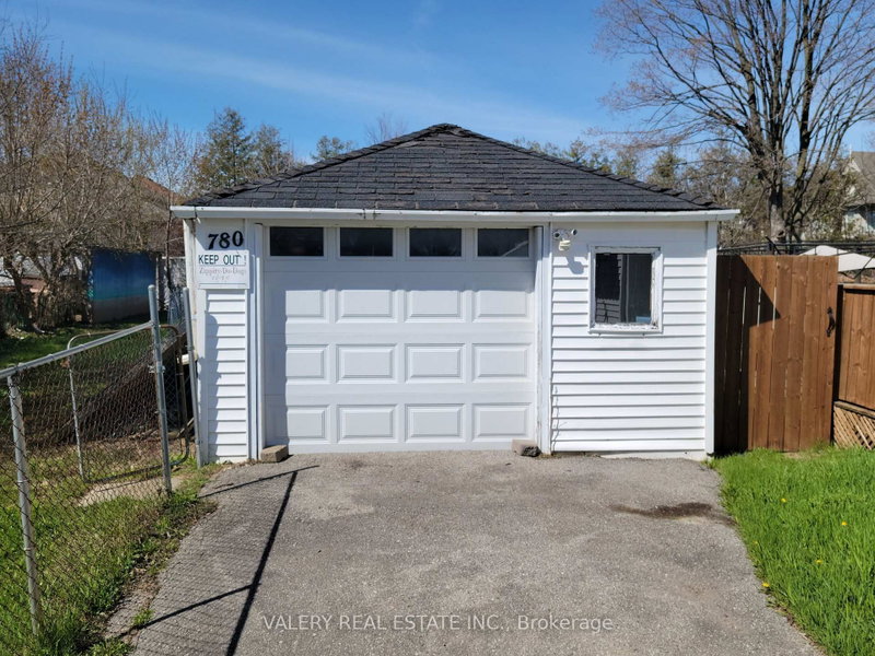 780 Liverpool Road