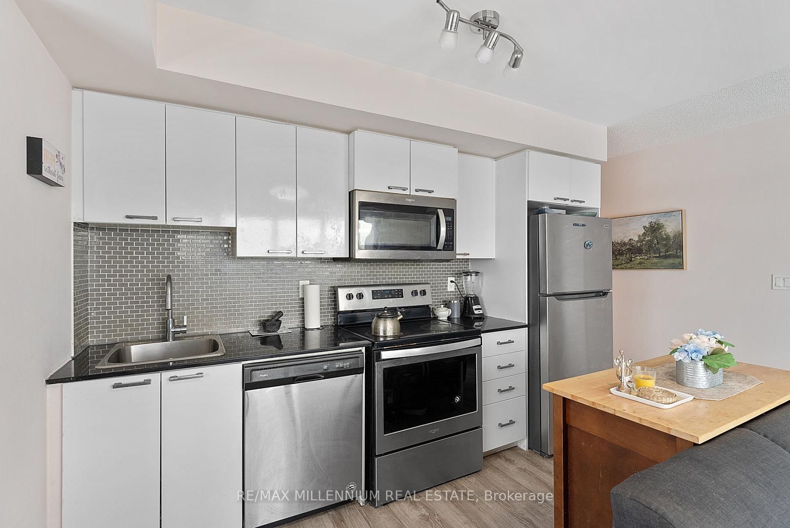 2150 Lawrence Avenue E, Unit 1609 - Photo 19