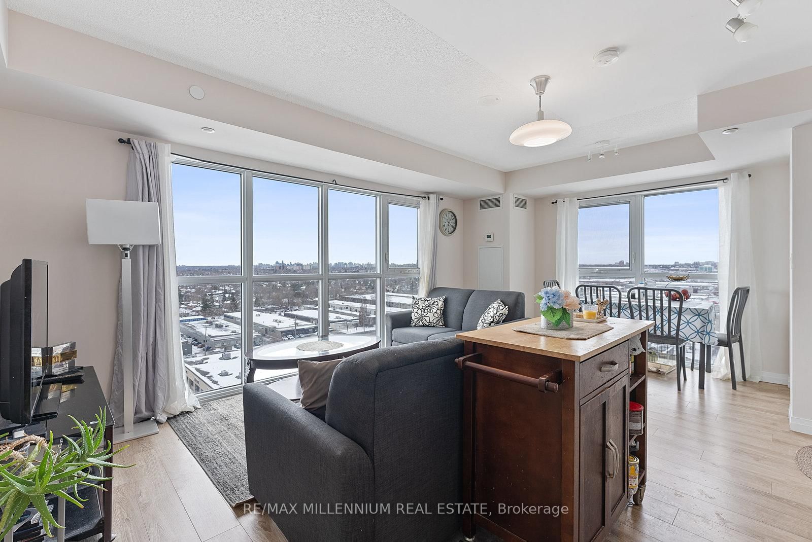 2150 Lawrence Avenue E, Unit 1609 - Photo 6