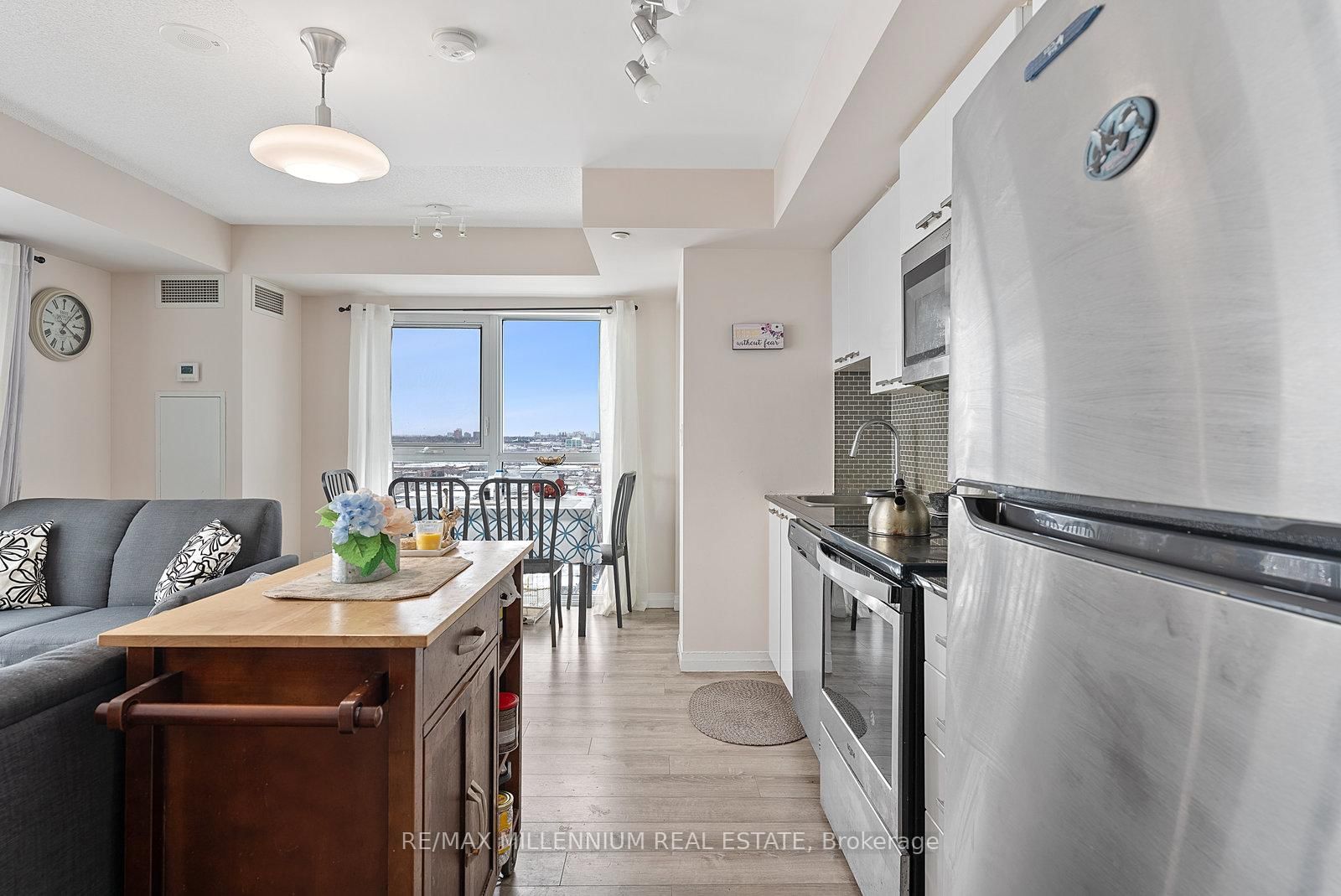 2150 Lawrence Avenue E, Unit 1609 - Photo 7