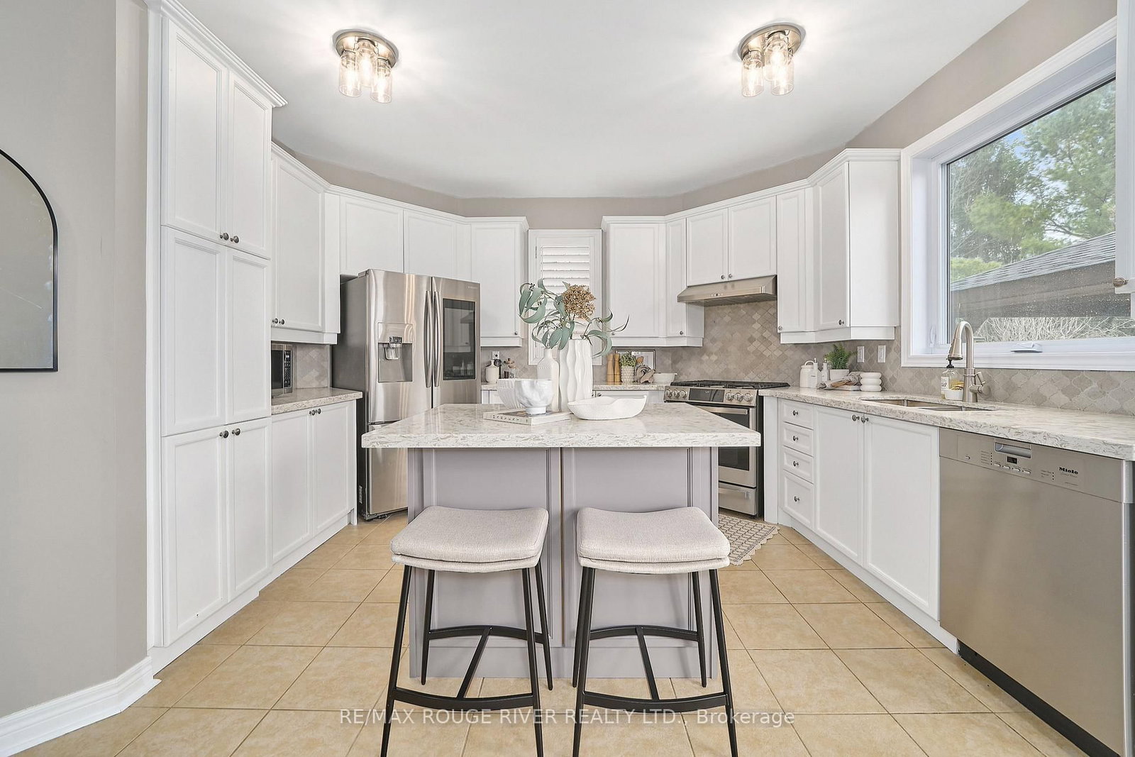 51 Vineyard Avenue - Photo 10