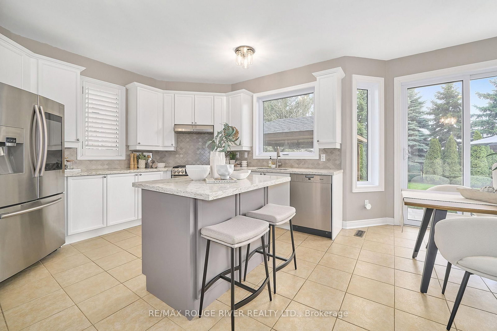 51 Vineyard Avenue - Photo 9