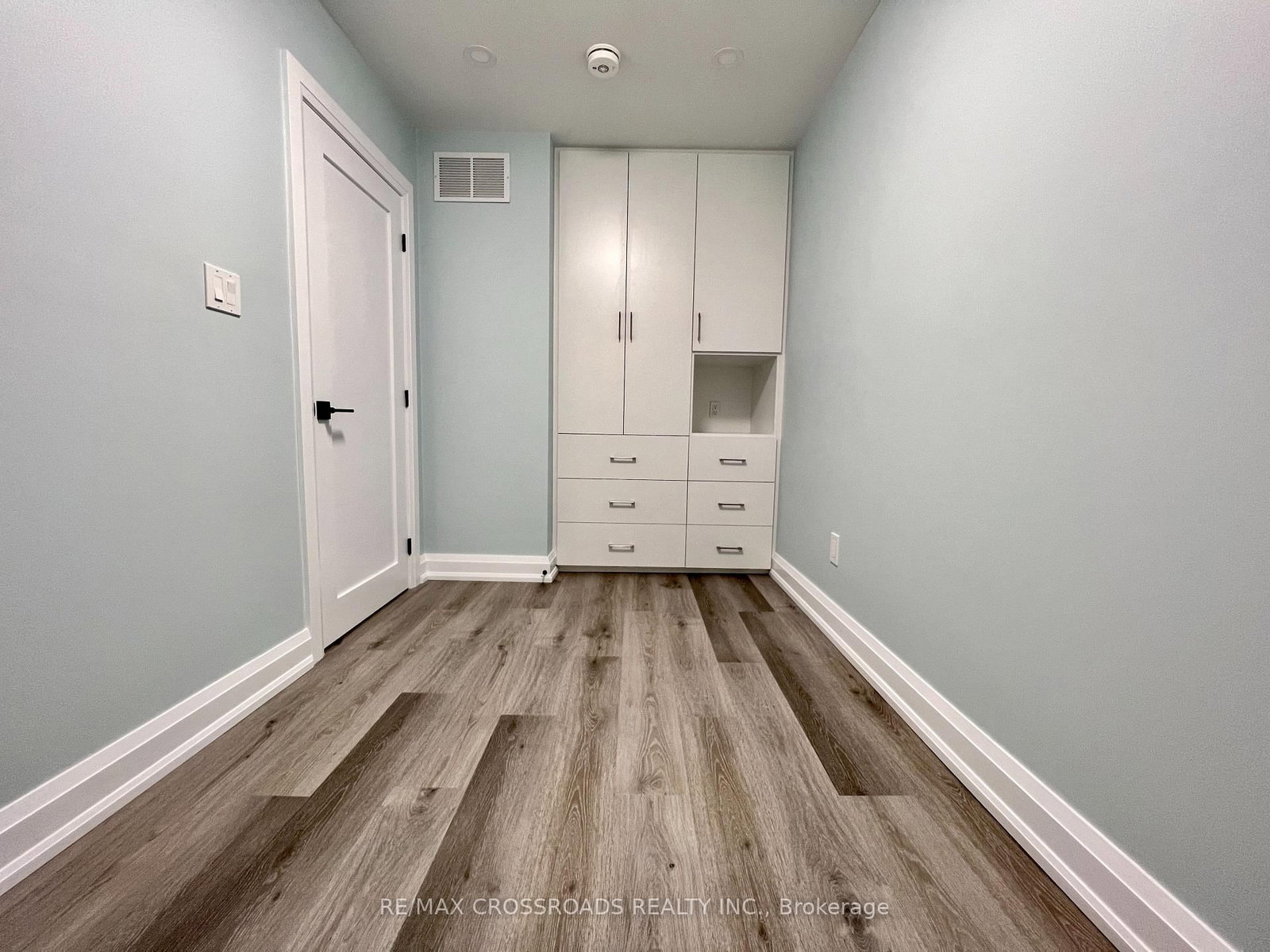 25 Glenside Avenue, Unit 2 - Photo 11