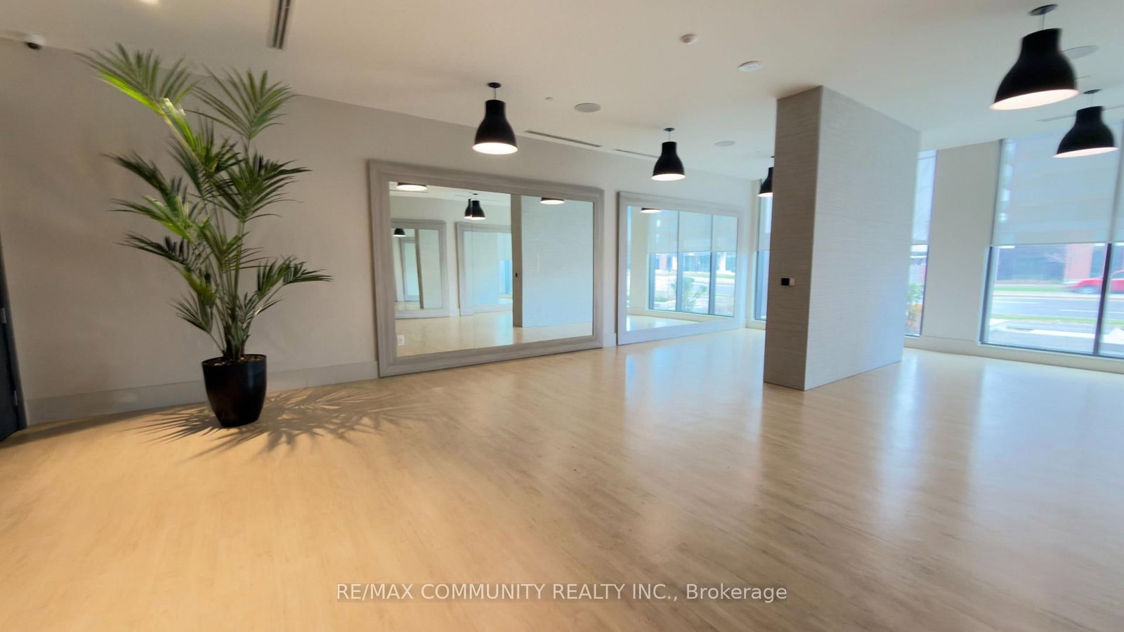 2545 Simcoe Street N, Unit 319 - Photo 8