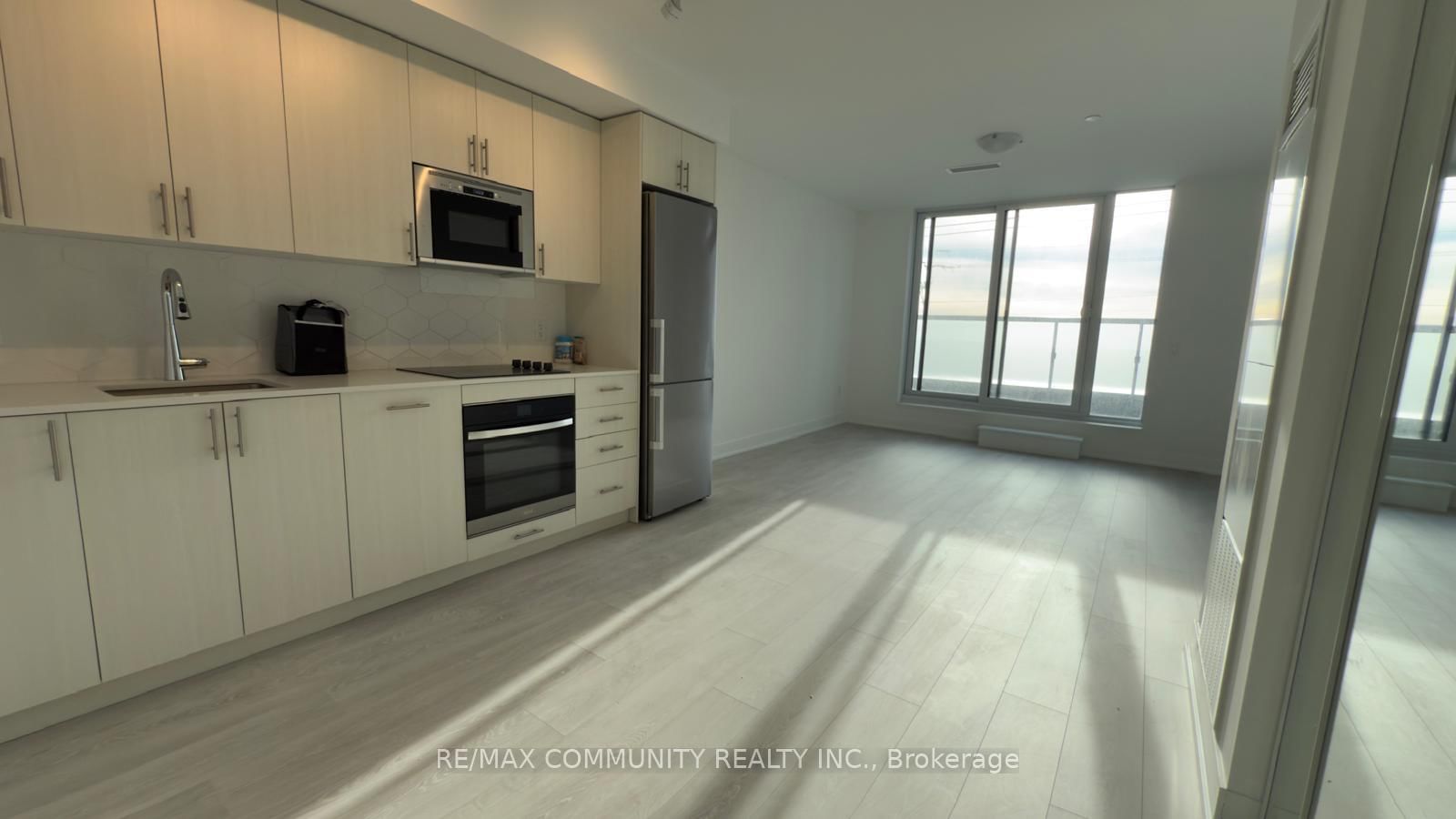 2545 Simcoe Street N, Unit 319 - Photo 9