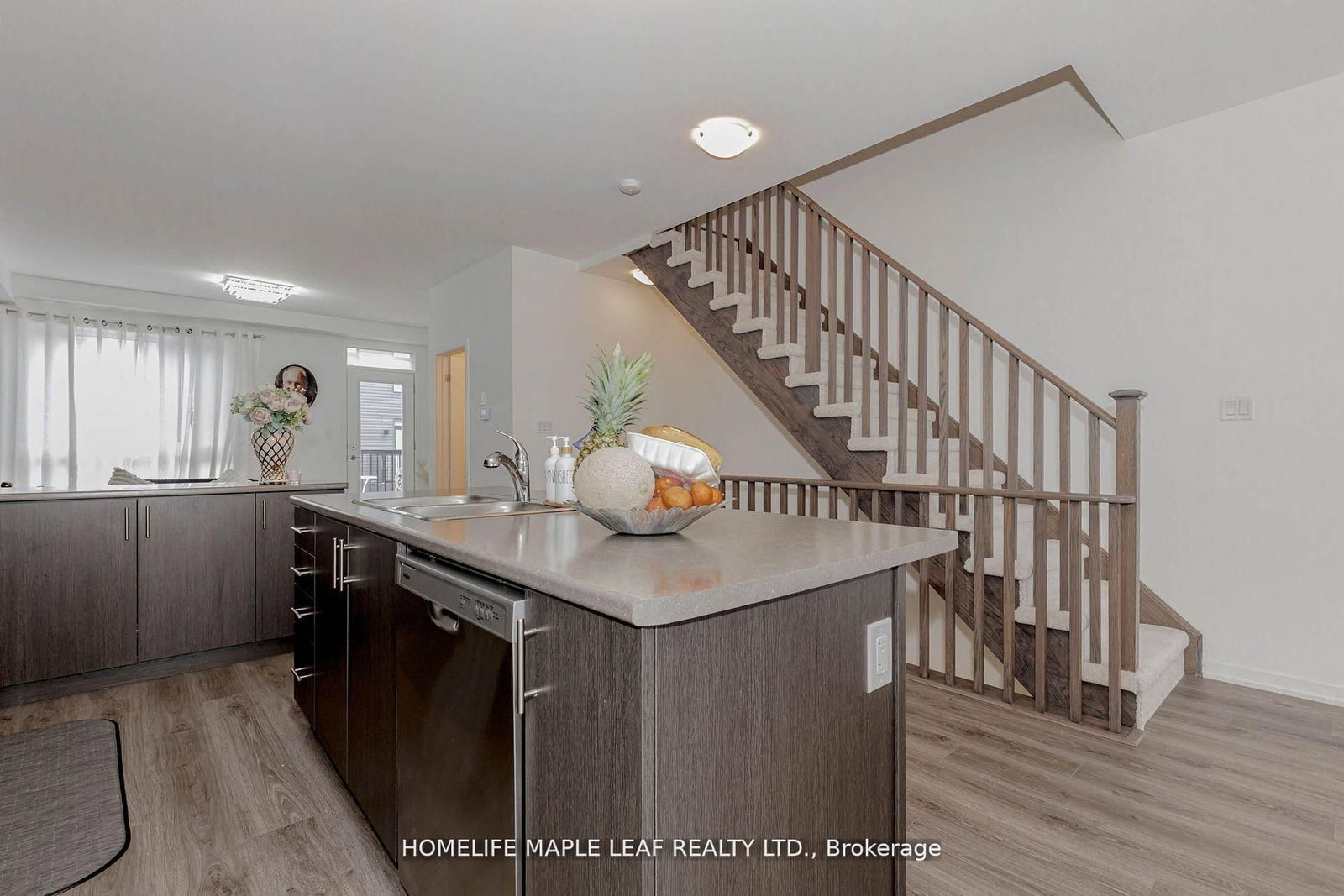 15 Bateson Street - Photo 24