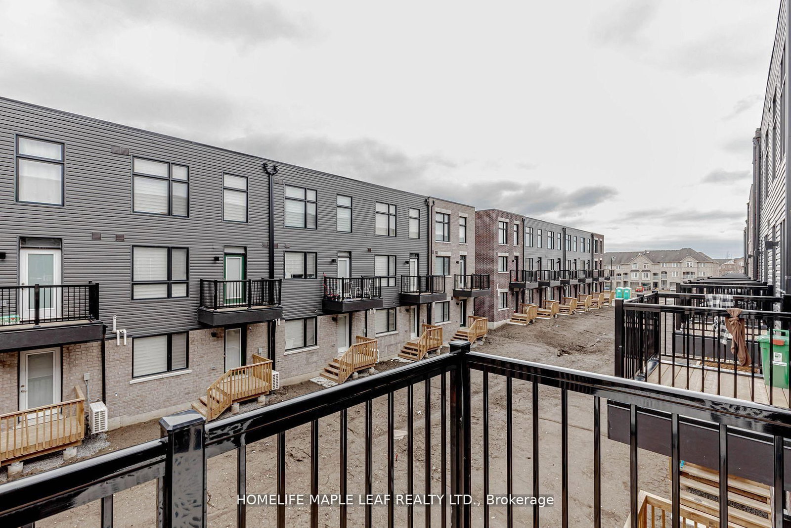 15 Bateson Street - Photo 33