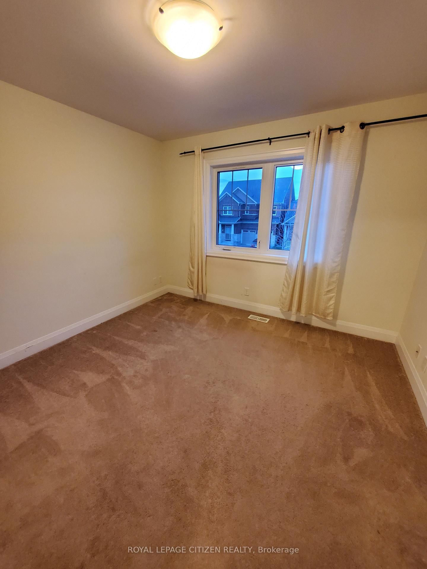 211 Symington Avenue - Photo 16