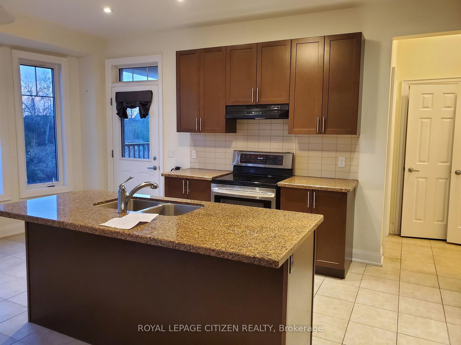 211 Symington Avenue - Photo 6