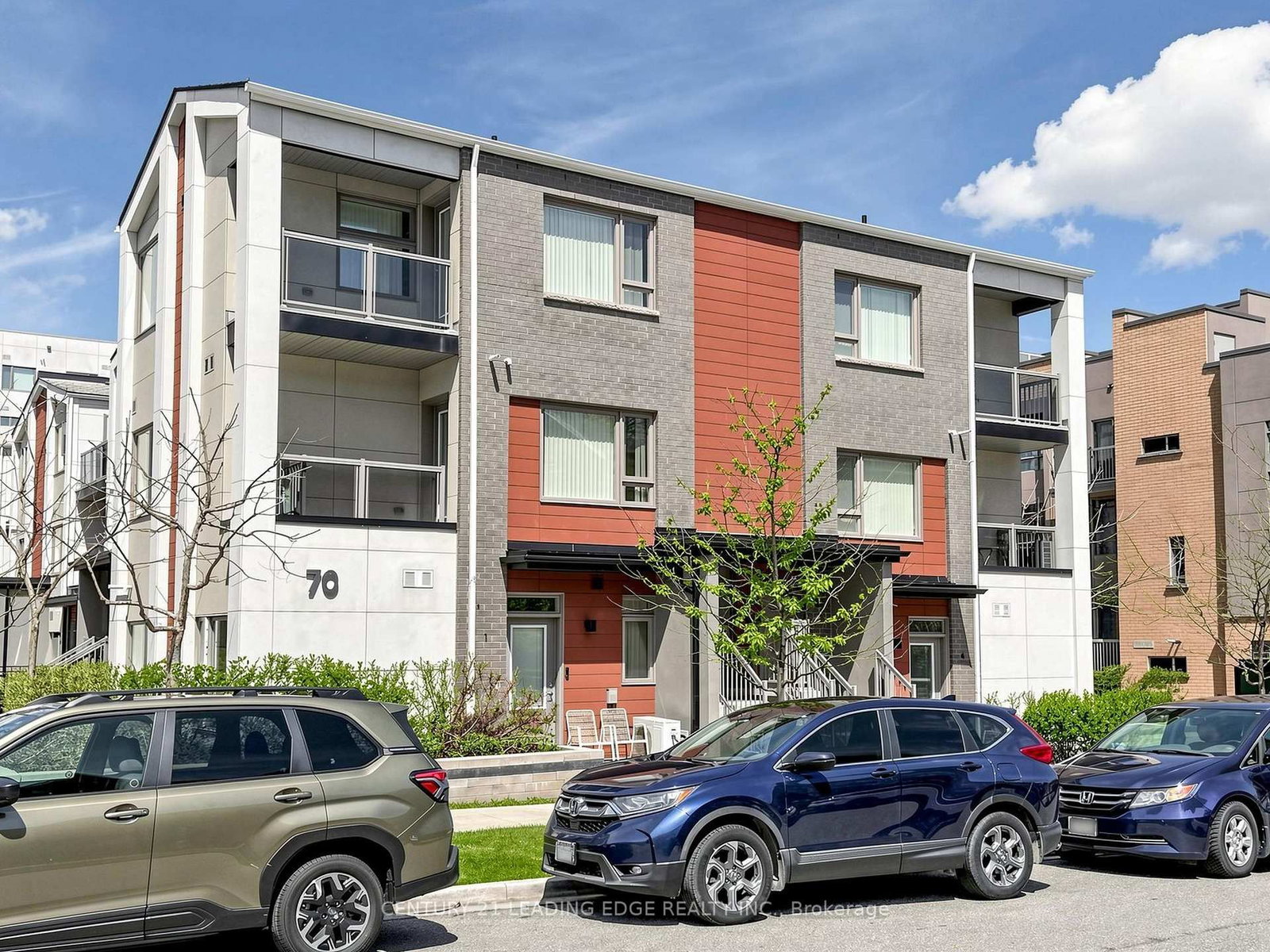 70 Orchid Place Drive, Unit 14 - Photo 2