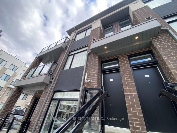 1695 Dersan St, Pickering, Ontario