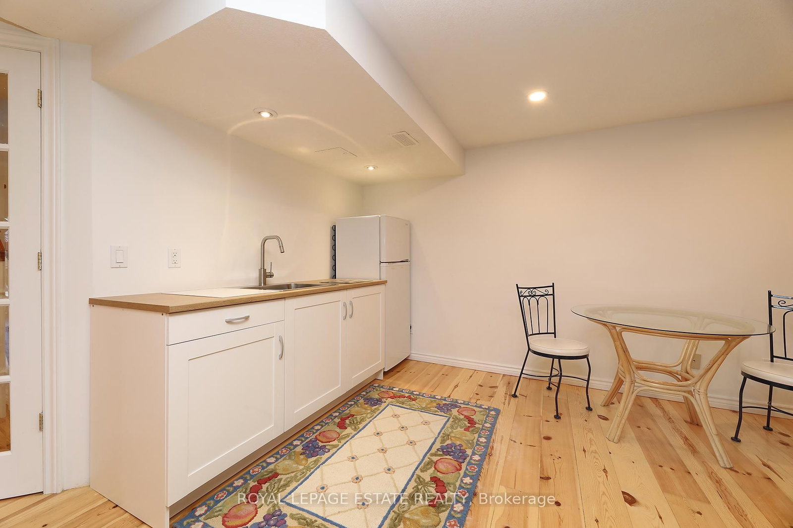 898 Beaufort Court - Photo 39