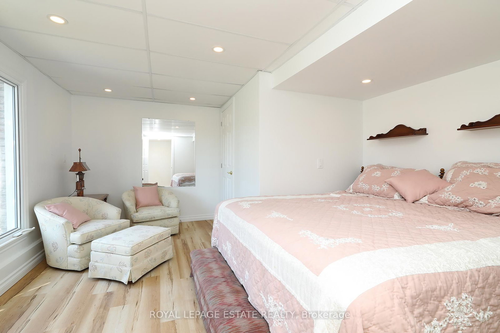 898 Beaufort Court - Photo 45