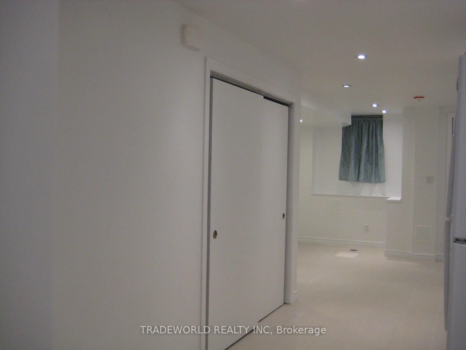 765 Gerrard Street E, Unit Lower - Photo 12