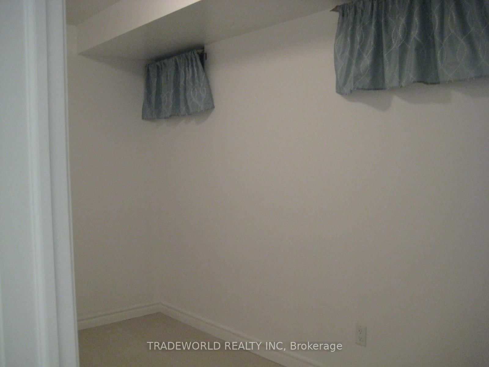 765 Gerrard Street E, Unit Lower - Photo 8