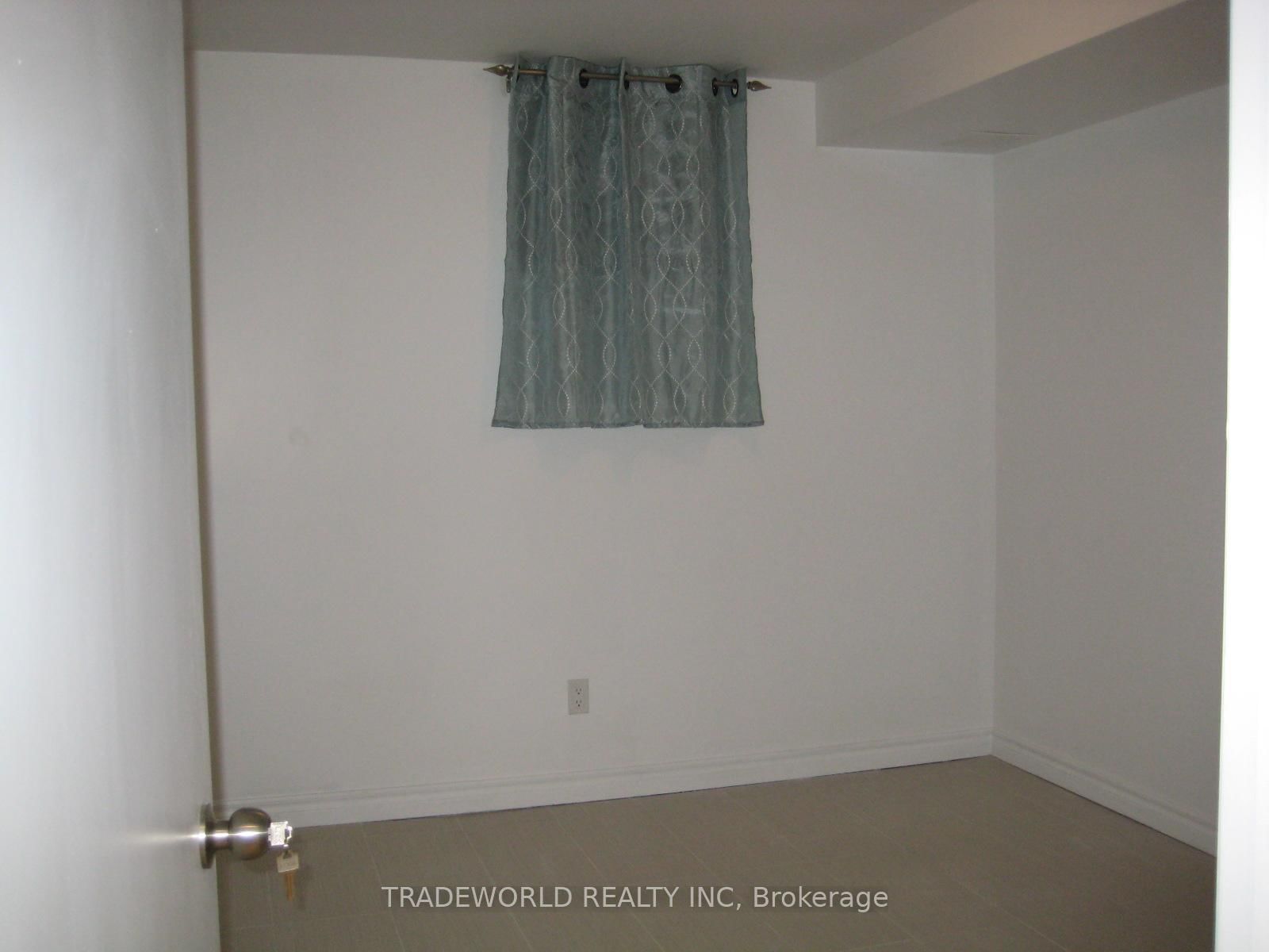 765 Gerrard Street E, Unit Lower - Photo 9