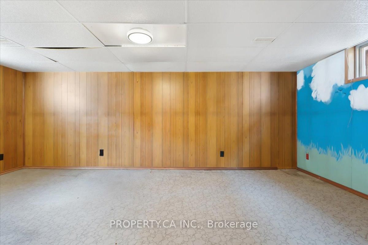 32 Frey Crescent - Photo 32