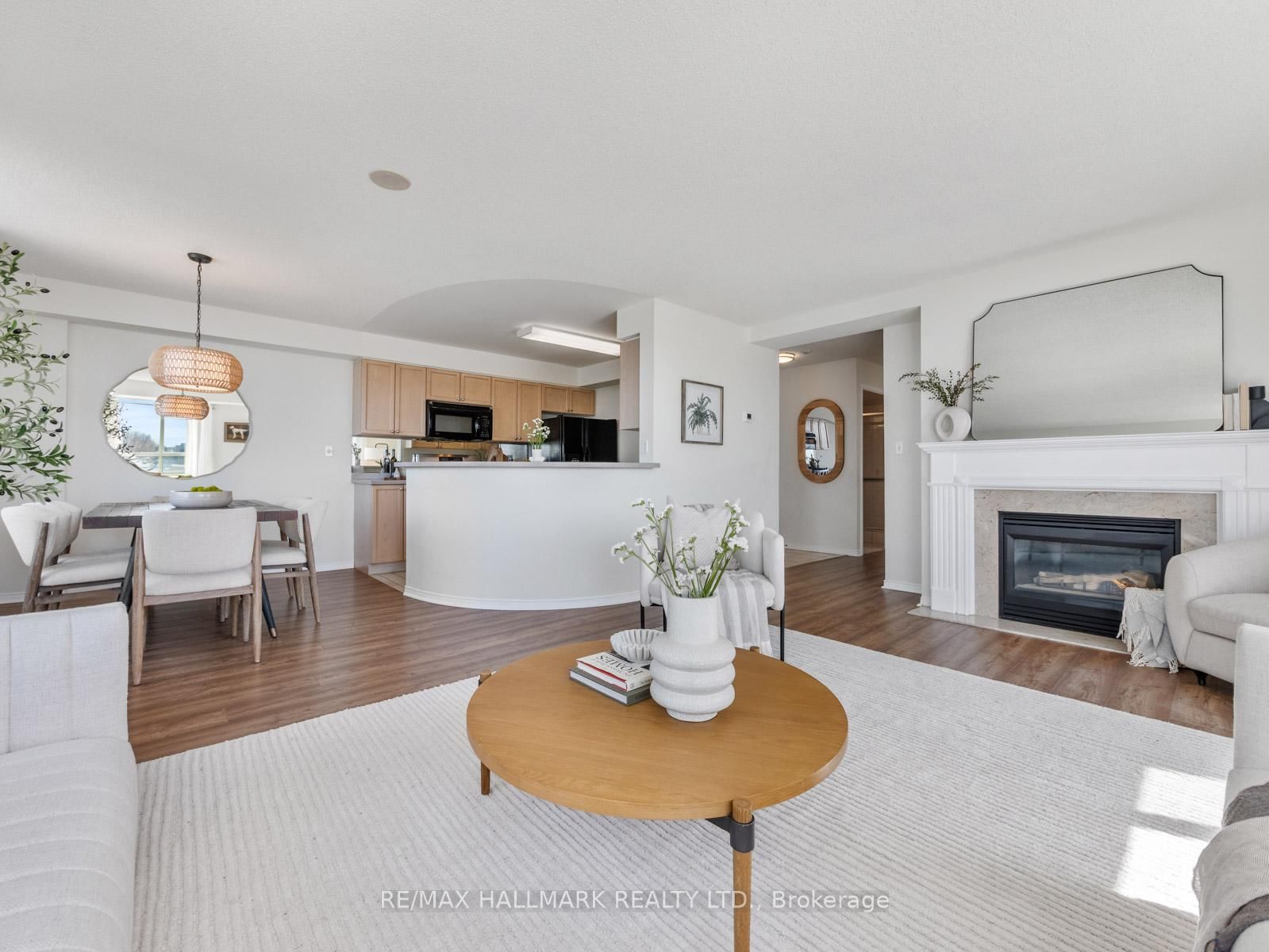 1797 Queen Street E, Unit 403 - Photo 10