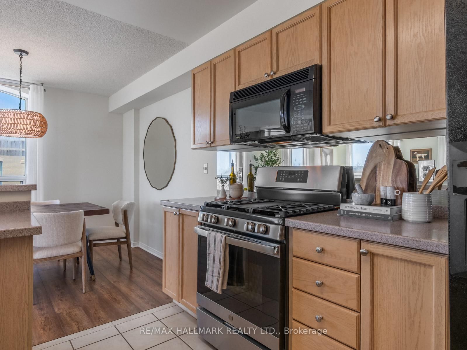 1797 Queen Street E, Unit 403 - Photo 15