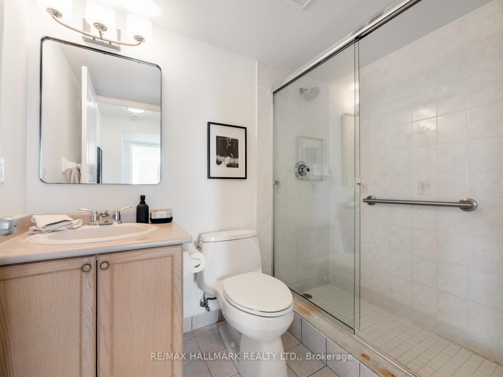 1797 Queen Street E, Unit 403 - Photo 26