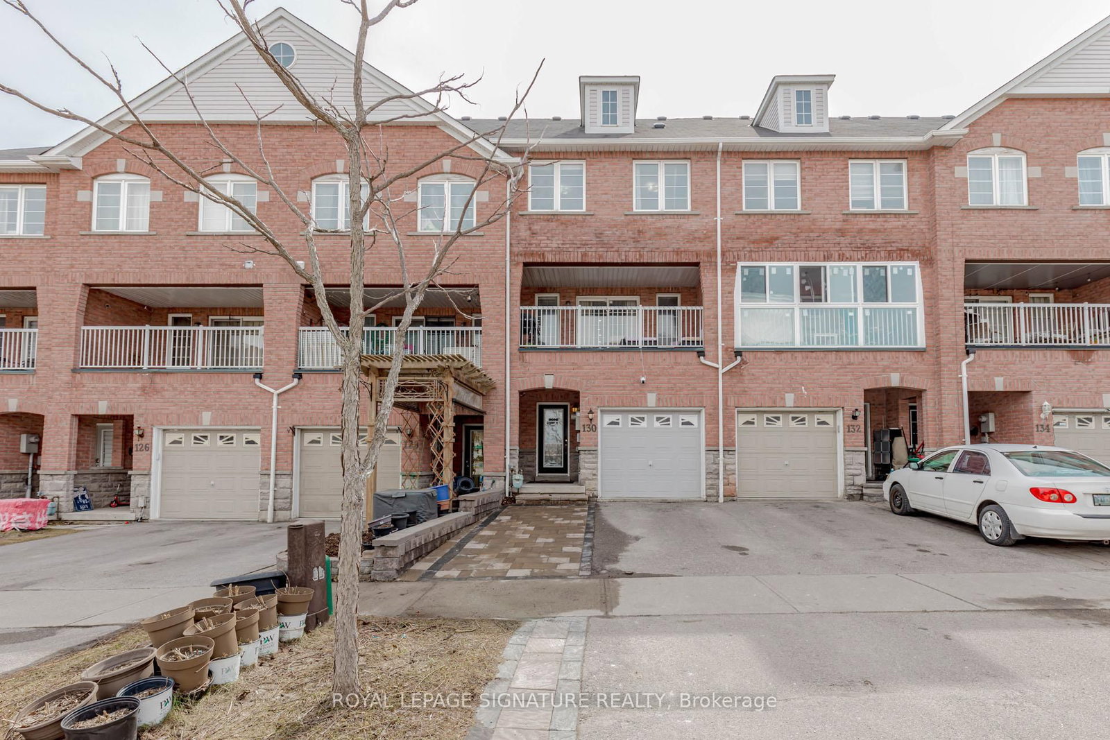 130 Bayly Street W