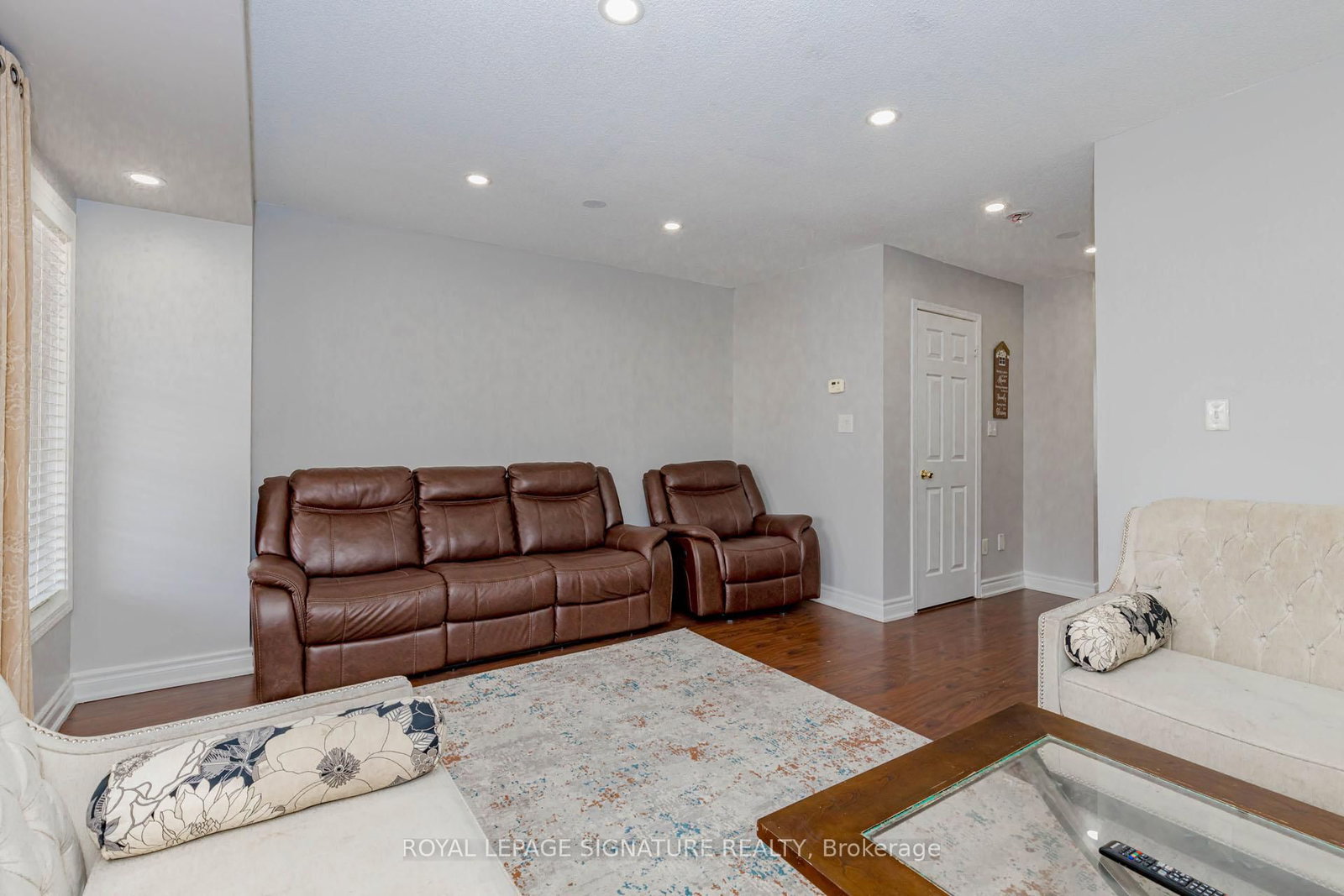 130 Bayly Street W - Photo 13