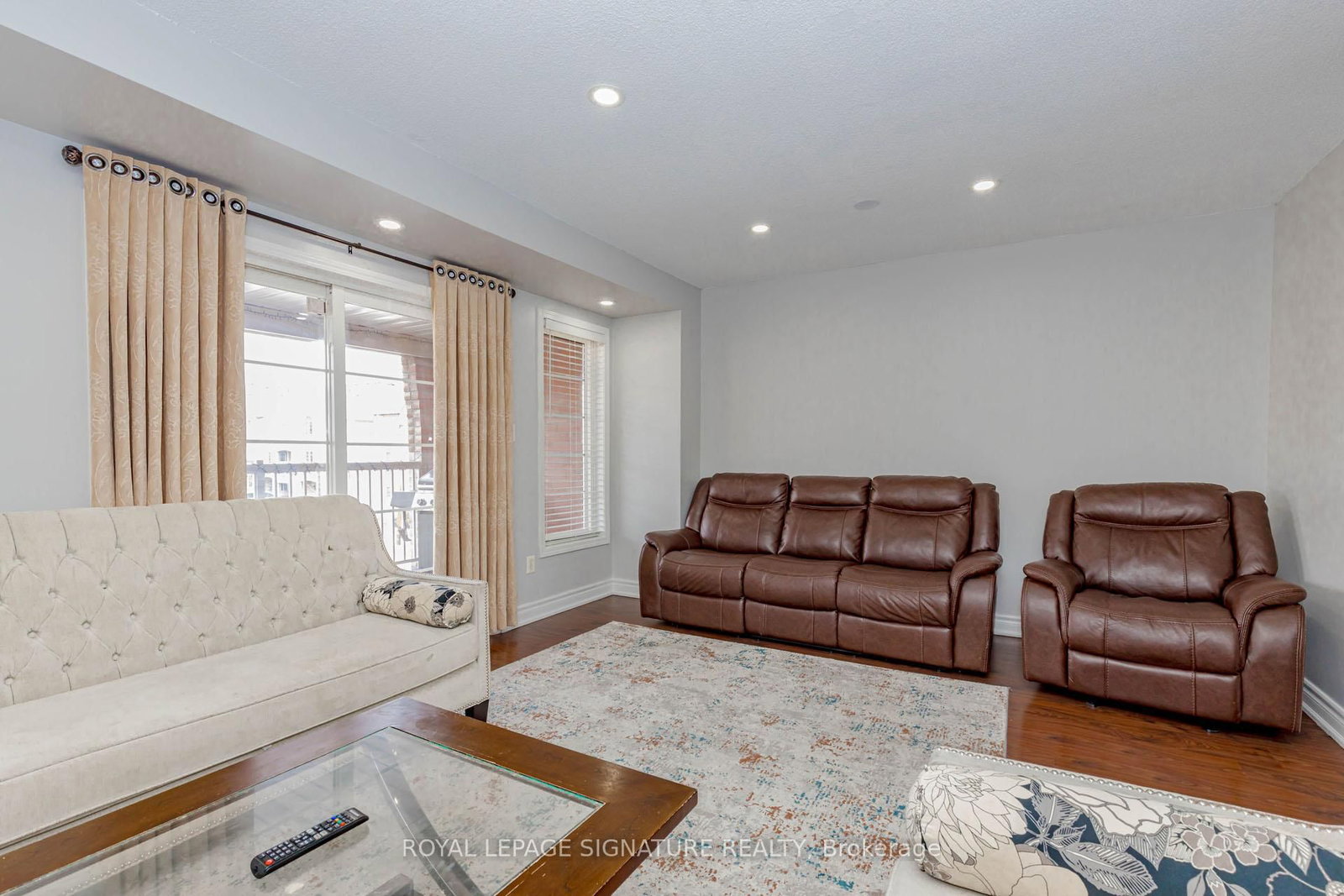 130 Bayly Street W - Photo 14