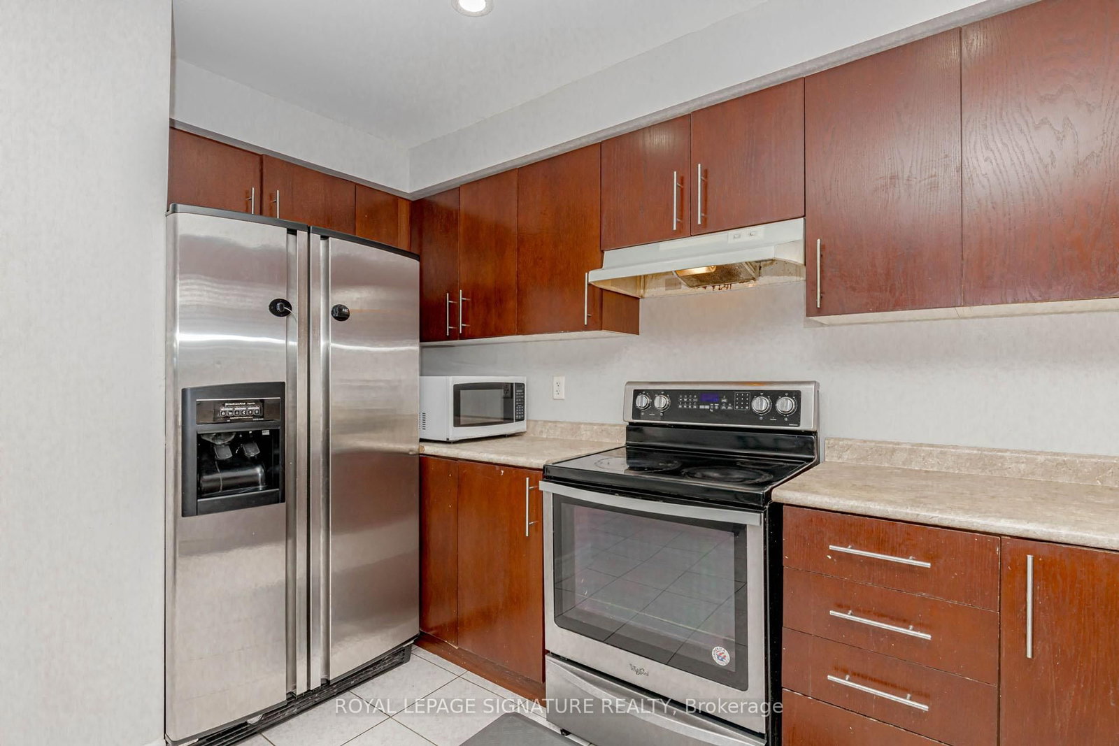 130 Bayly Street W - Photo 16