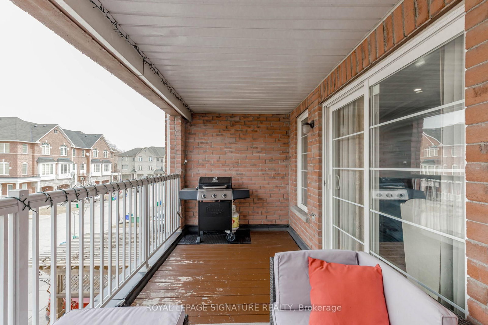 130 Bayly Street W - Photo 22