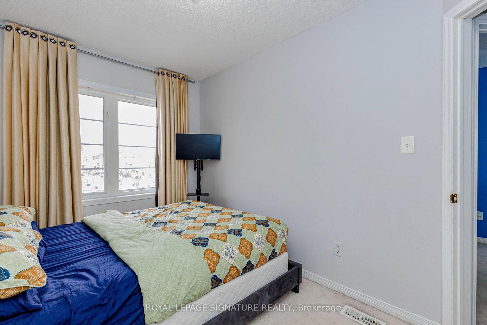 130 Bayly Street W - Photo 31