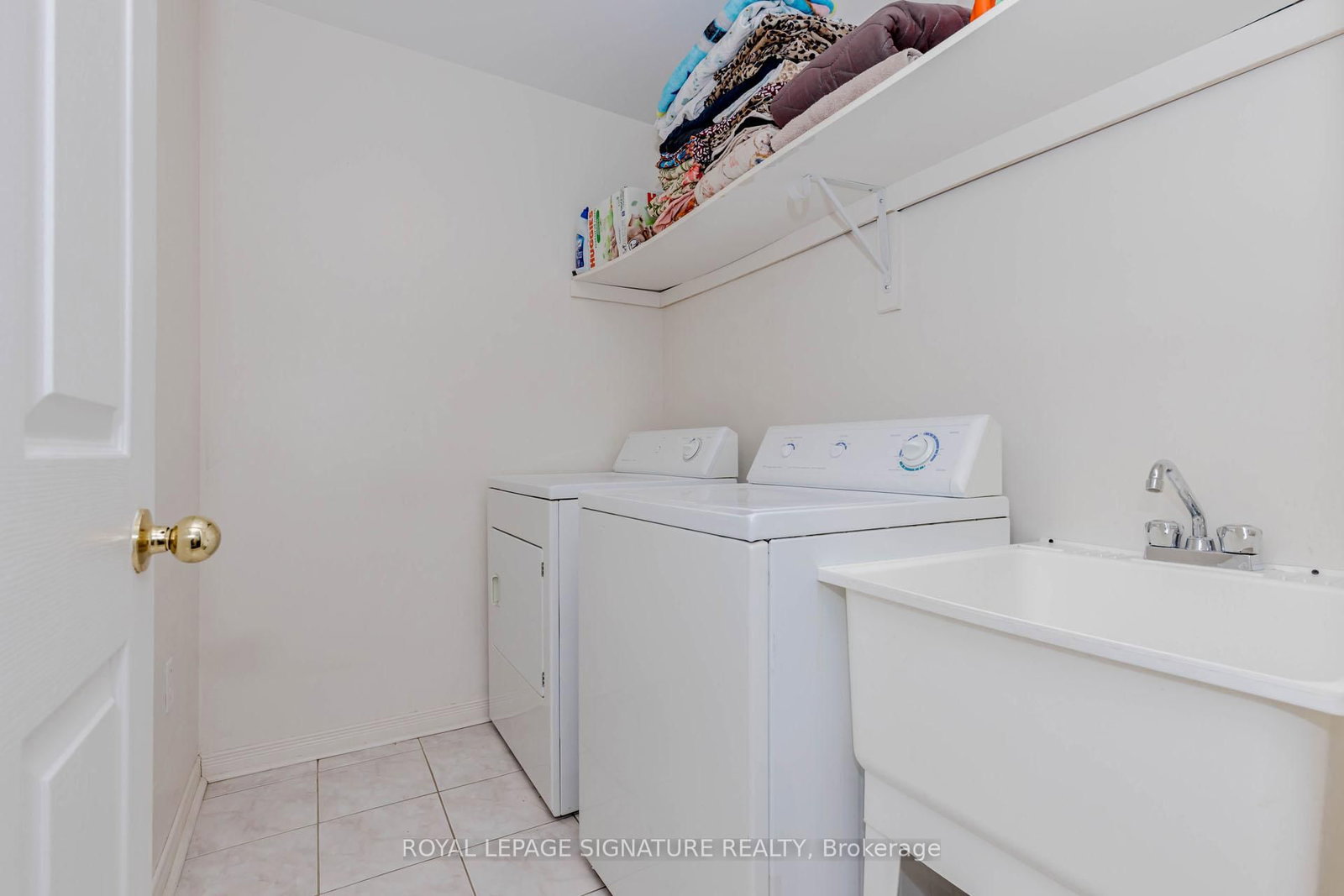 130 Bayly Street W - Photo 38