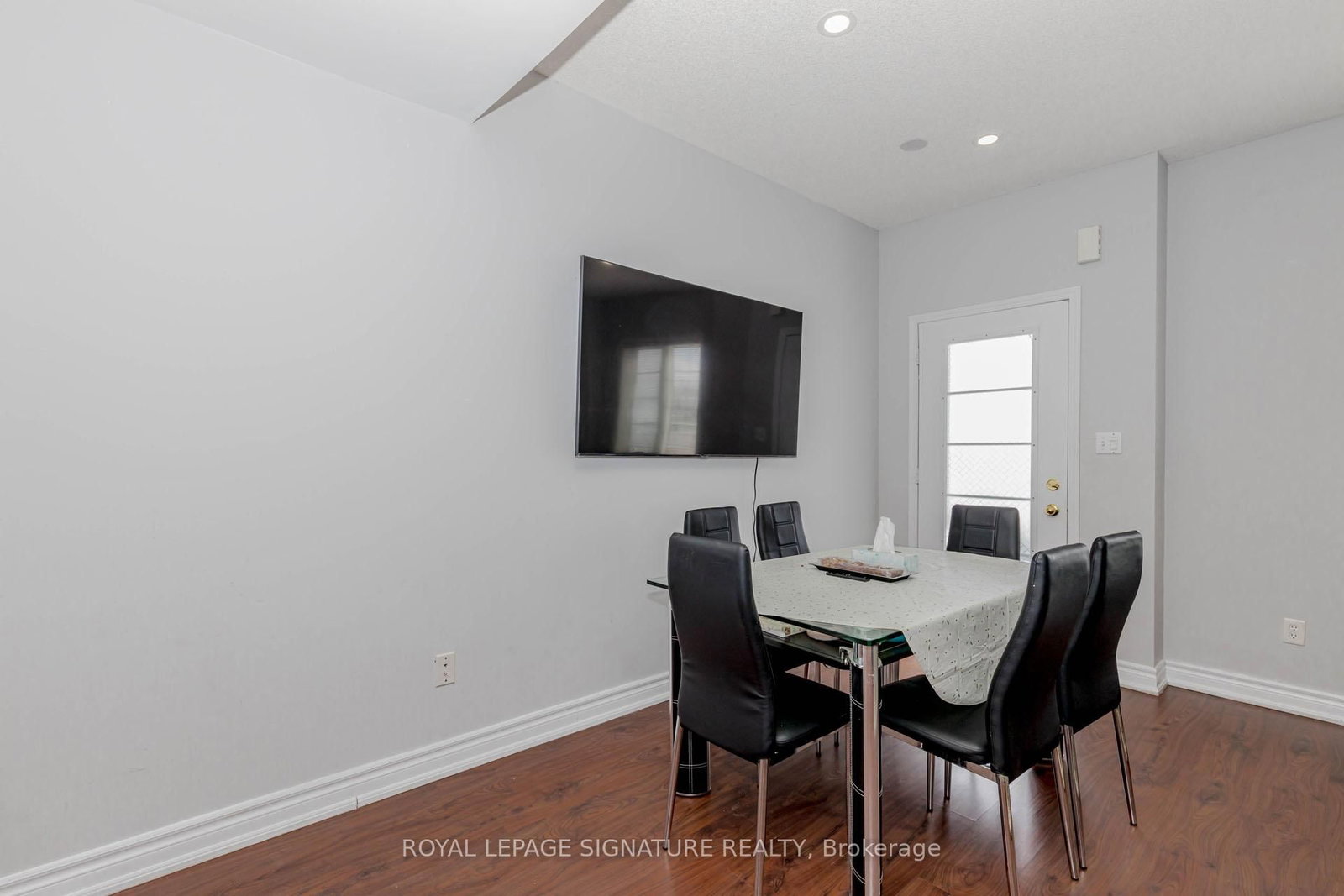 130 Bayly Street W - Photo 4