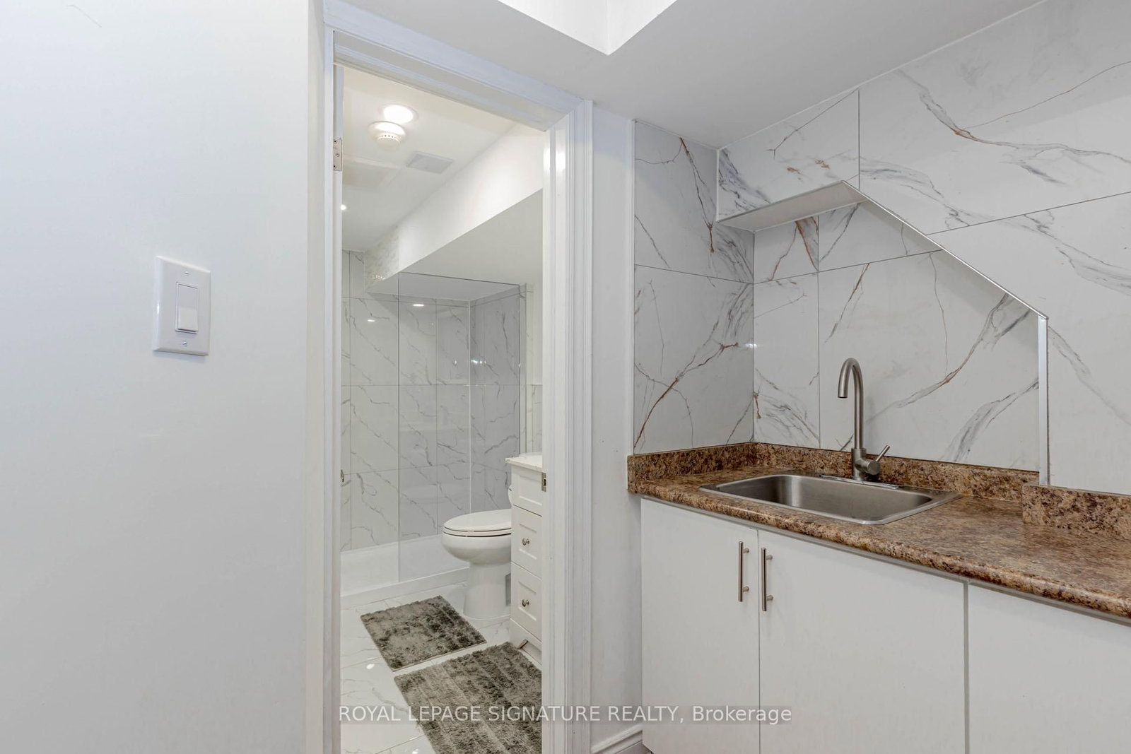 130 Bayly Street W - Photo 43