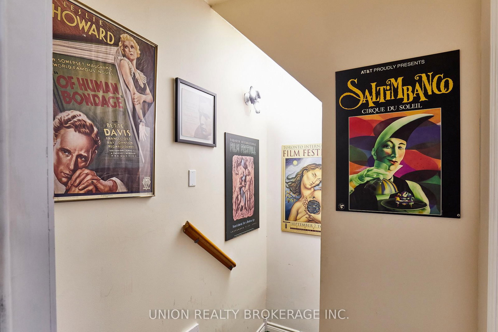 92 Dixon Avenue - Photo 2