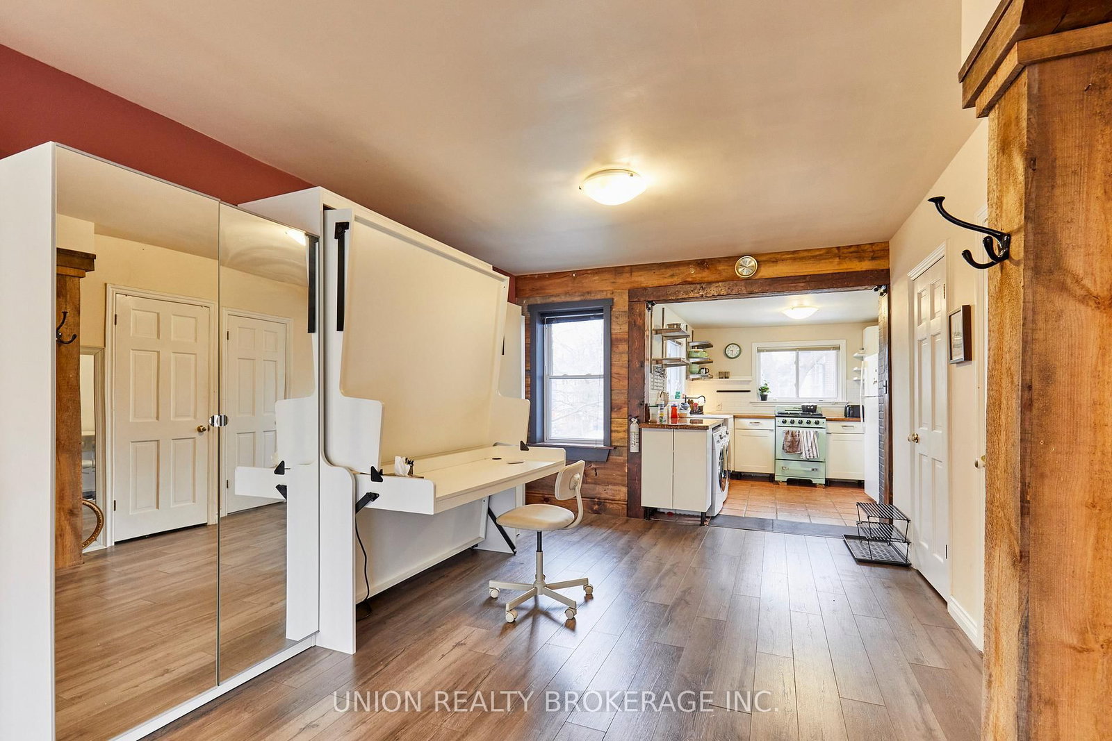 92 Dixon Avenue - Photo 9