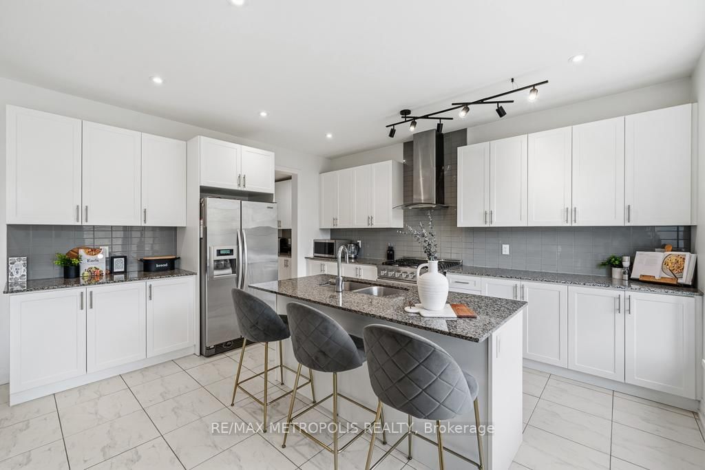 42 Blenheim Circle - Photo 8