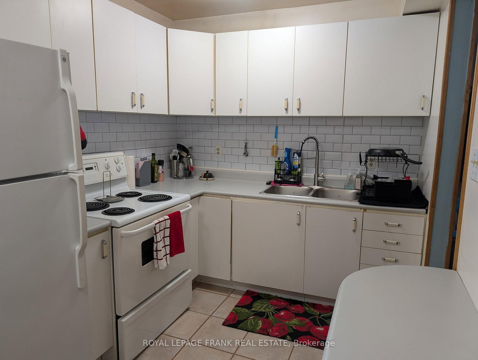 101 Dovedale Drive, Unit 26 - Photo 3