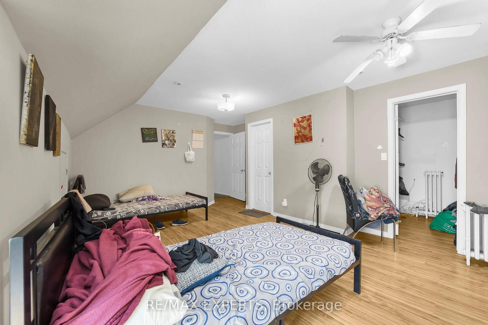 16 Bellehaven Crescent • Toronto, ON photo 16