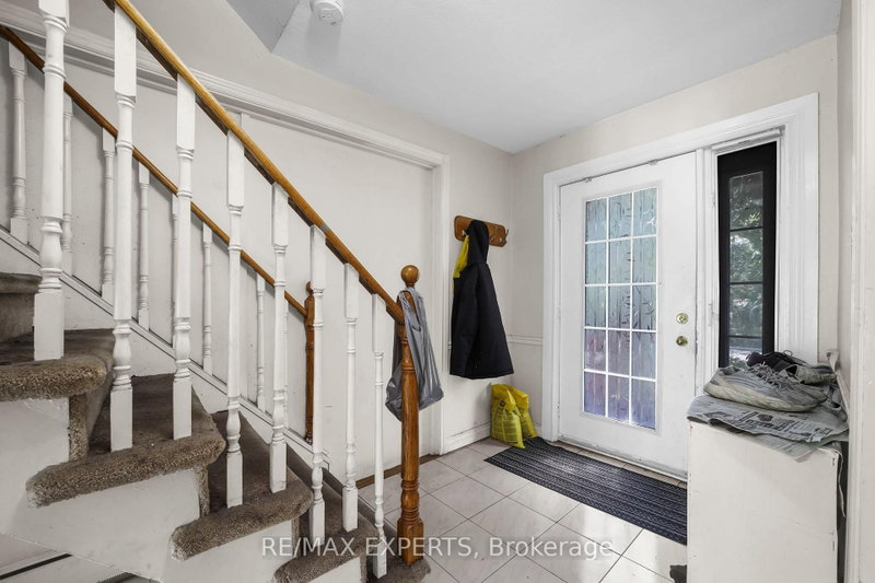 16 Bellehaven Crescent