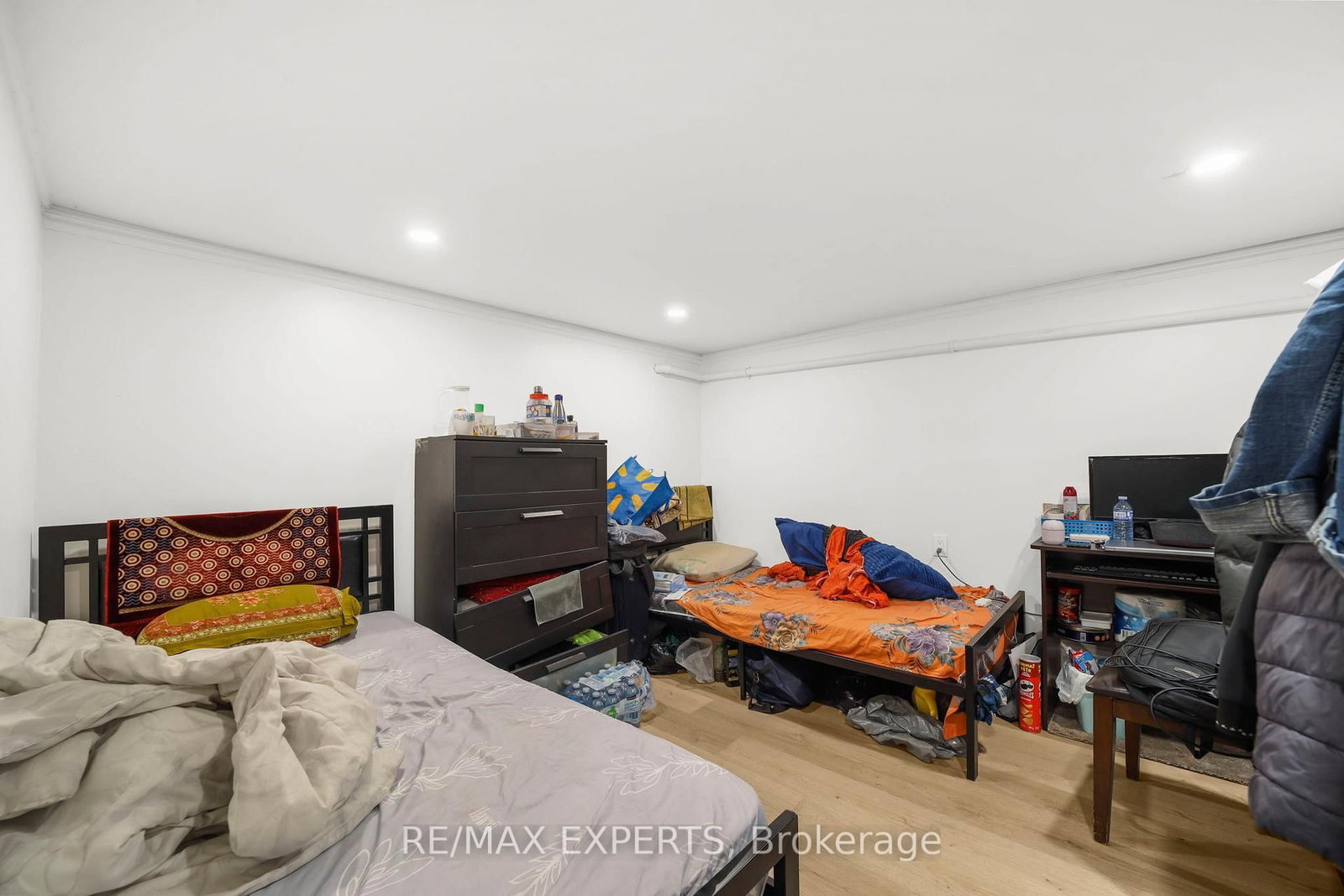 16 Bellehaven Crescent • Toronto, ON photo 20