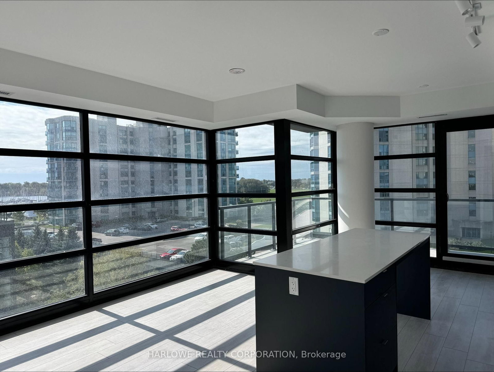 1606 Charles Street, Unit 507 A - Photo 2