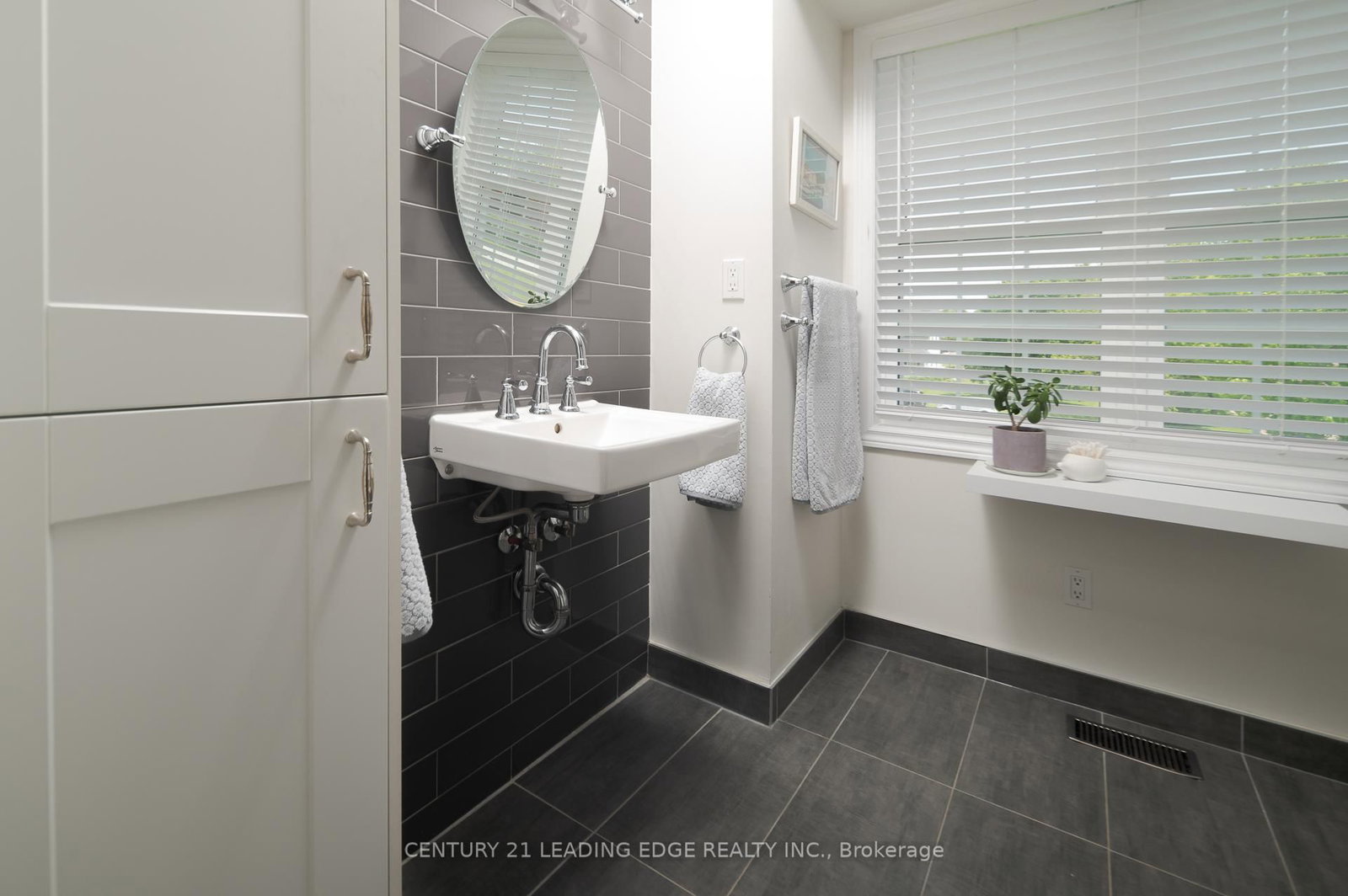 5048 William Street - Photo 32